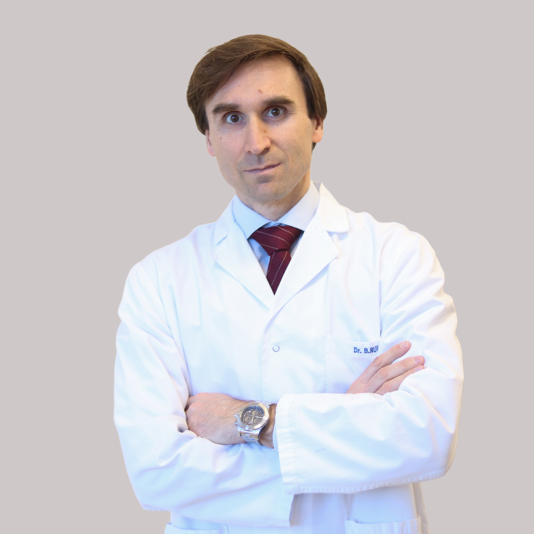 DR. Borja Ruiz